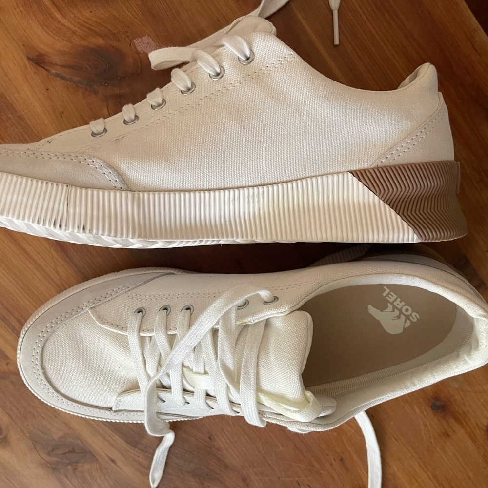 Sorel White Athletic Shoes with Platform Sole and Canvas Upper - Picture 2 of 3